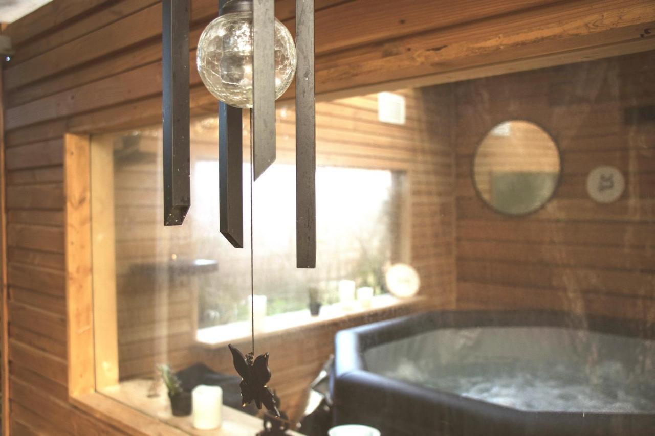 Au Bien Venu Bed & Breakfast Noé Екстериор снимка